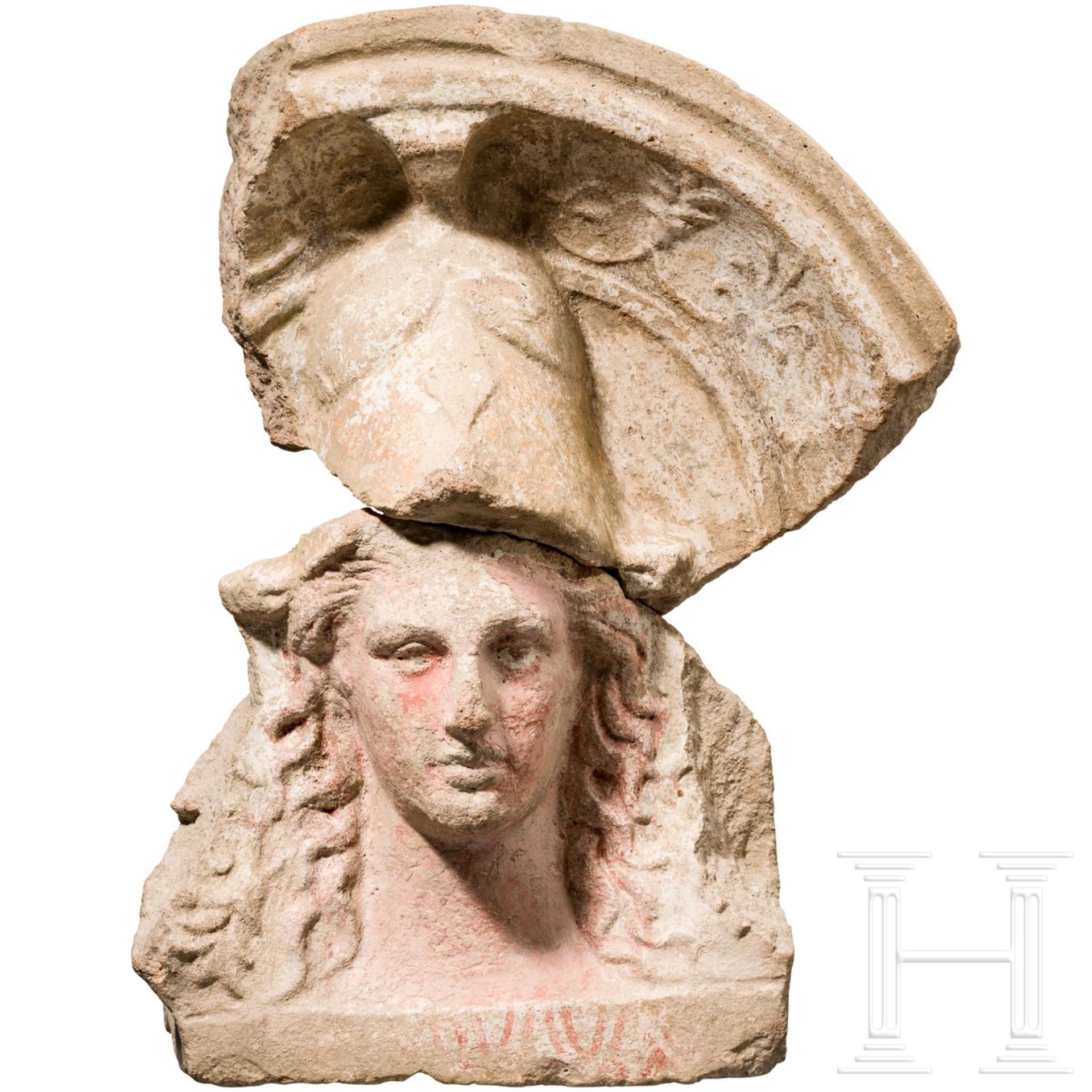 Terrakotta-Antefix mit polychrom gefasstem Haupt der Athena, Unteritalien, 4. – 3. Jhdt. v. Chr. - Image 2 of 6