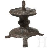 Kleiner Bronze-Dornleuchter, flämisch, spätes 13. Jhdt.