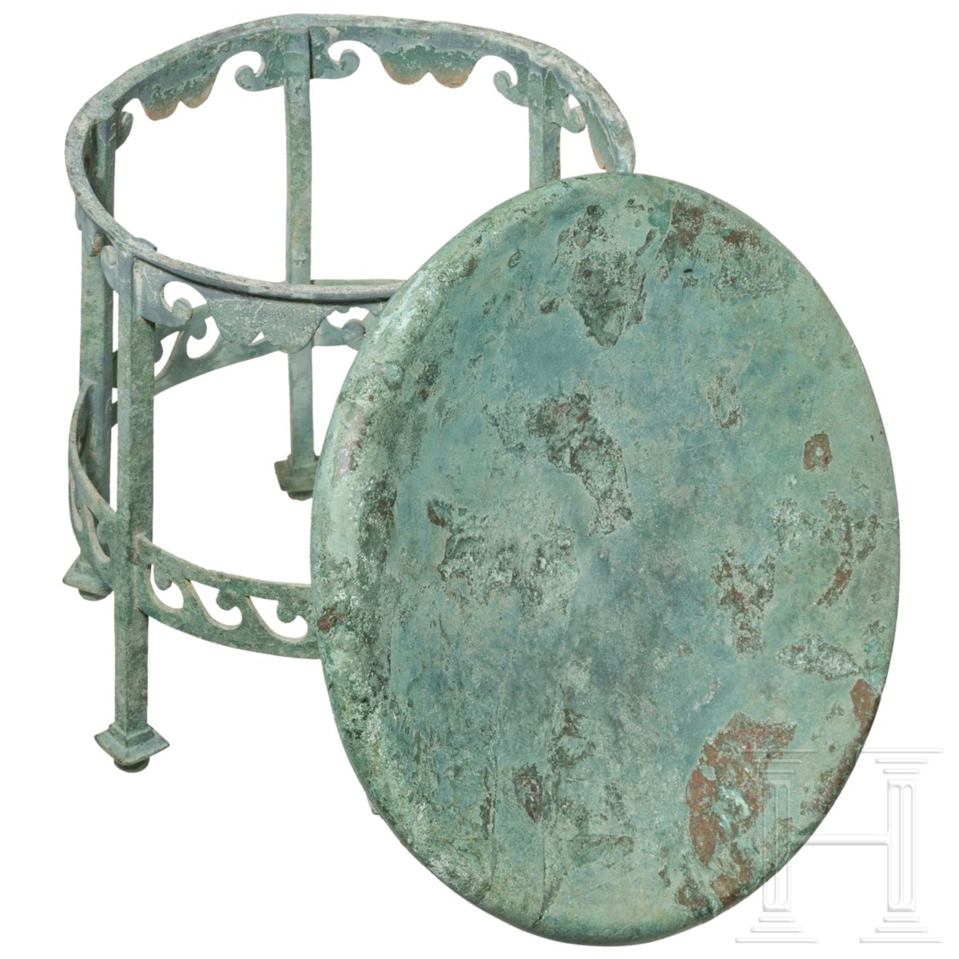 Exzellent erhaltener Rundhocker, Bronze, römisch, 1. Jhdt. - Image 4 of 10
