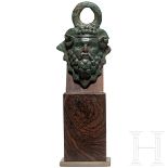 Bronze-Attasche mit dem Haupt des Jupiter-Ammon, römisch, 1. - 2. Jhdt.