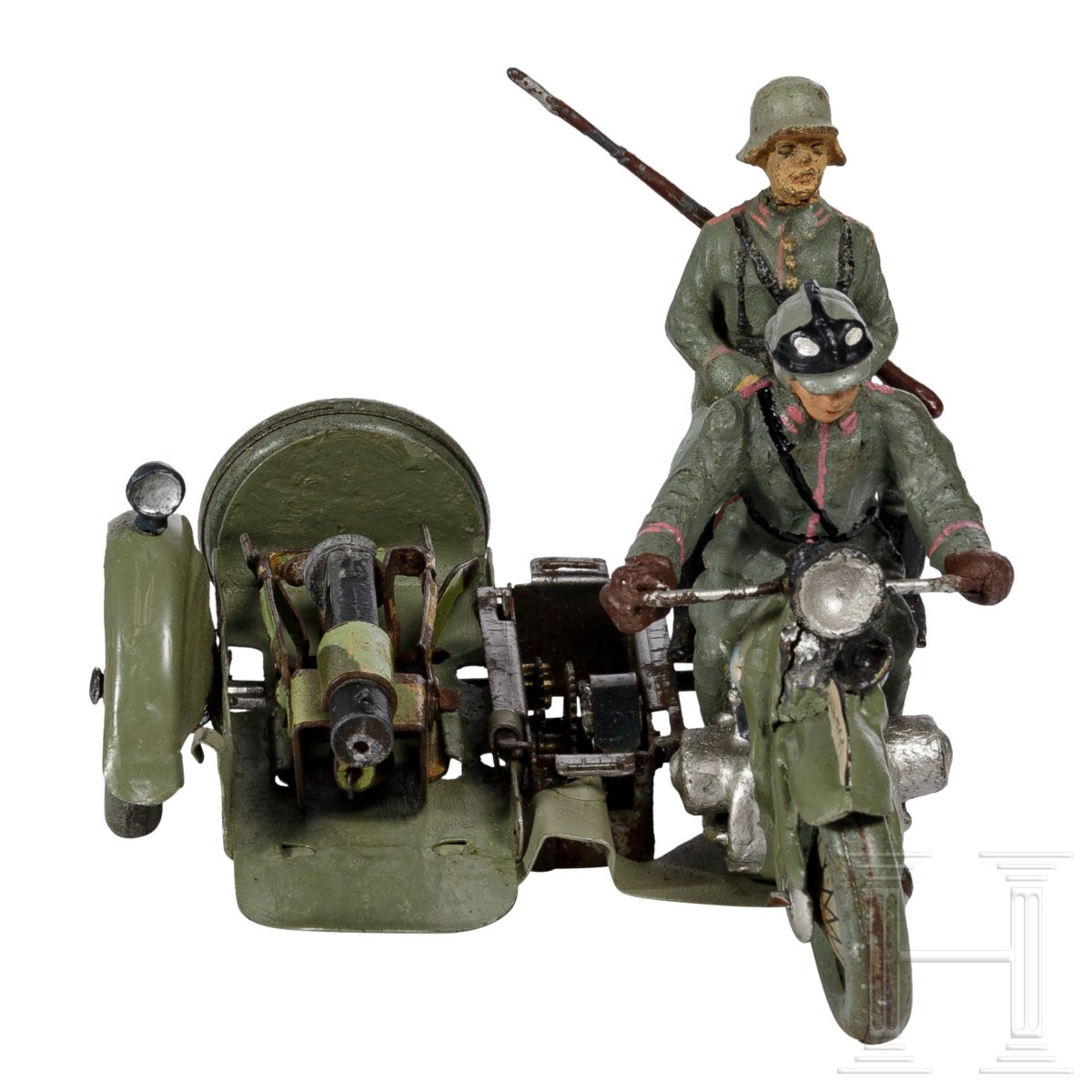 <de>Fünf Hausser-/Elastolin-Motorräder WH 590, Solokrads und mit SMG im Beiwagen WH 591<br>Konvolut  - Bild 3 aus 6