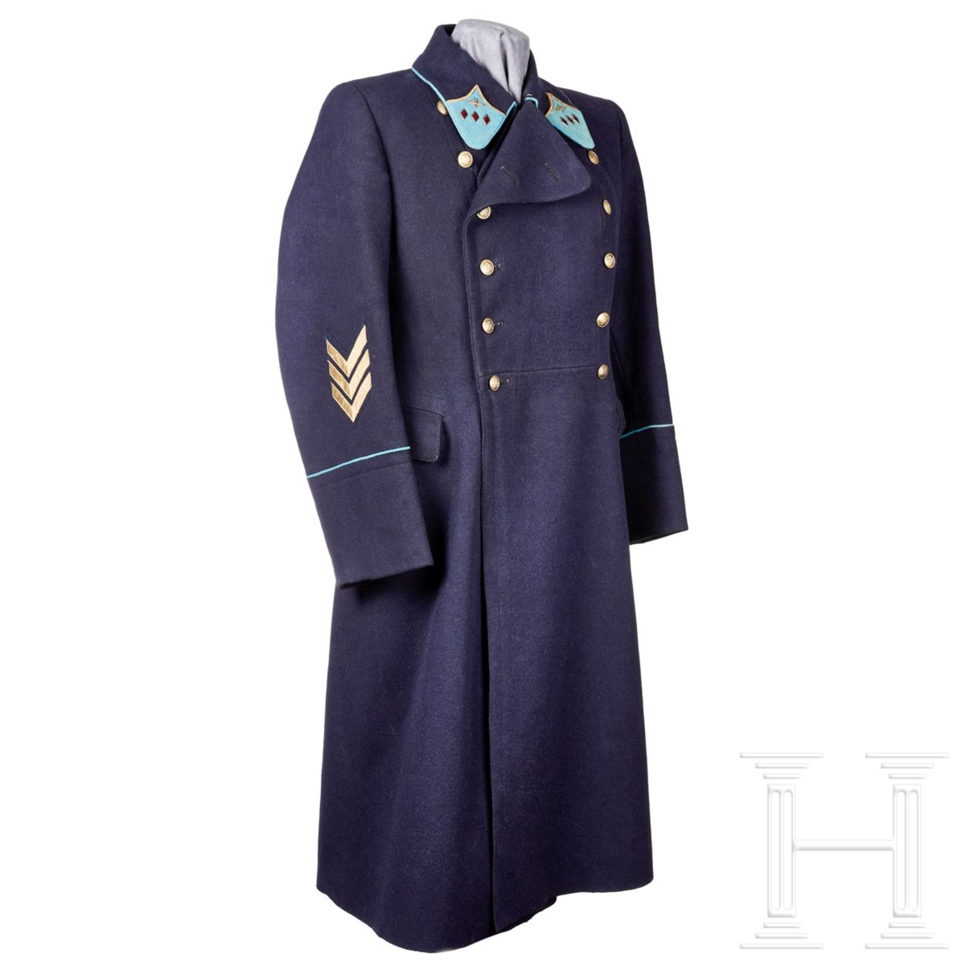 <de>Uniform eines Oberbefehlshabers der Luftwaffe<br>Uniformrock aus dunkelblauem Wollstoff, offener - Bild 2 aus 19