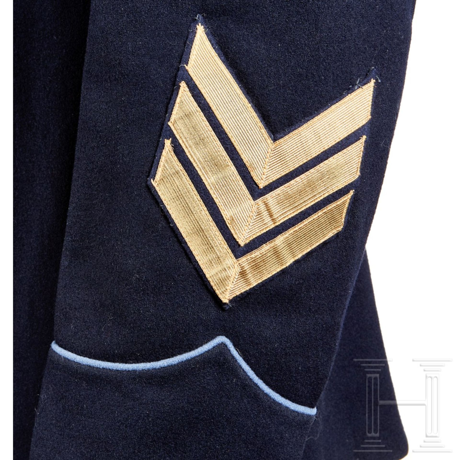 <de>Uniform eines Oberbefehlshabers der Luftwaffe<br>Uniformrock aus dunkelblauem Wollstoff, offener - Bild 15 aus 19