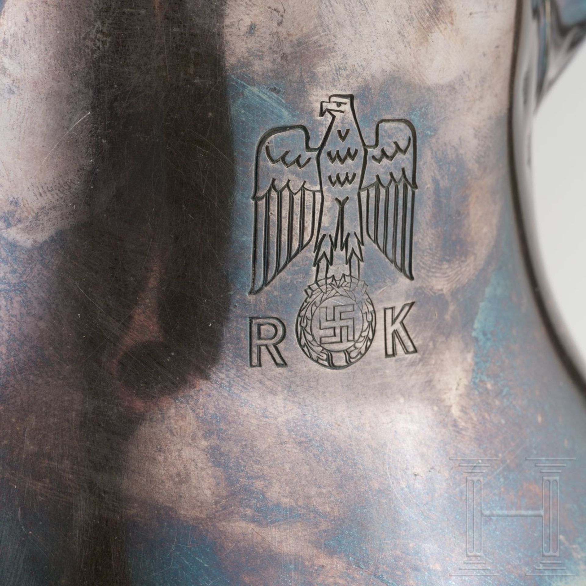 <de>Adolf Hitler – Kaffee-/Teeservice aus dem Tafelsilber der Neuen Reichskanzlei<br>Zweiteilige Gar - Bild 4 aus 8