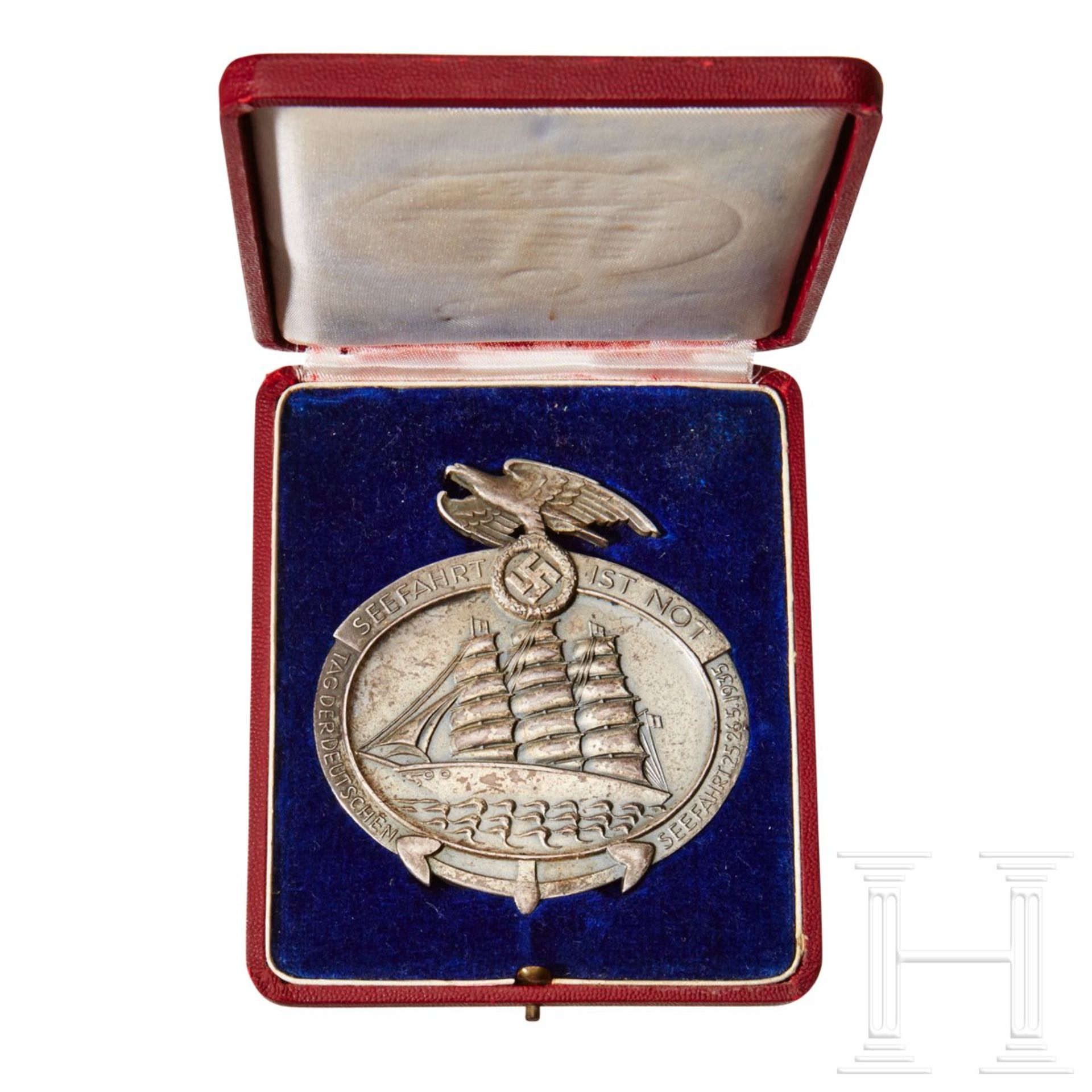 <de>A Day of German Seafaring 1935 Silver Award<br>Cased non-portable silver award. Obverse depicts 