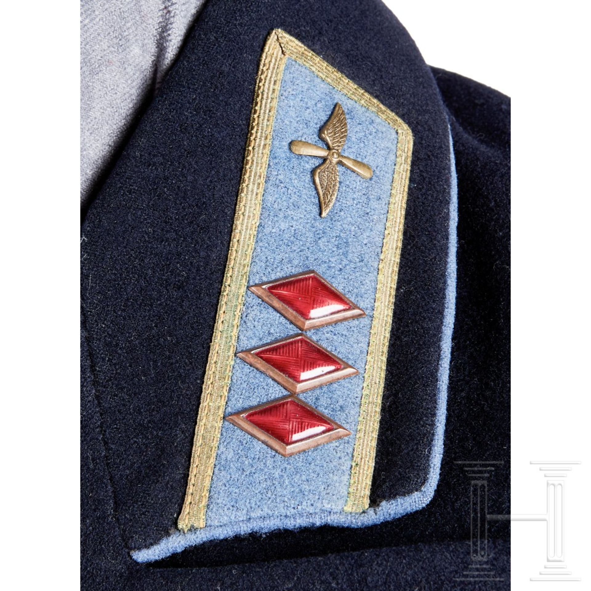 <de>Uniform eines Oberbefehlshabers der Luftwaffe<br>Uniformrock aus dunkelblauem Wollstoff, offener - Bild 12 aus 19