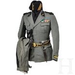 Uniformensemble für einen Centurione der MVSN, vor 1945Fez aus schwarzem Wolltuch, golden gesticktes