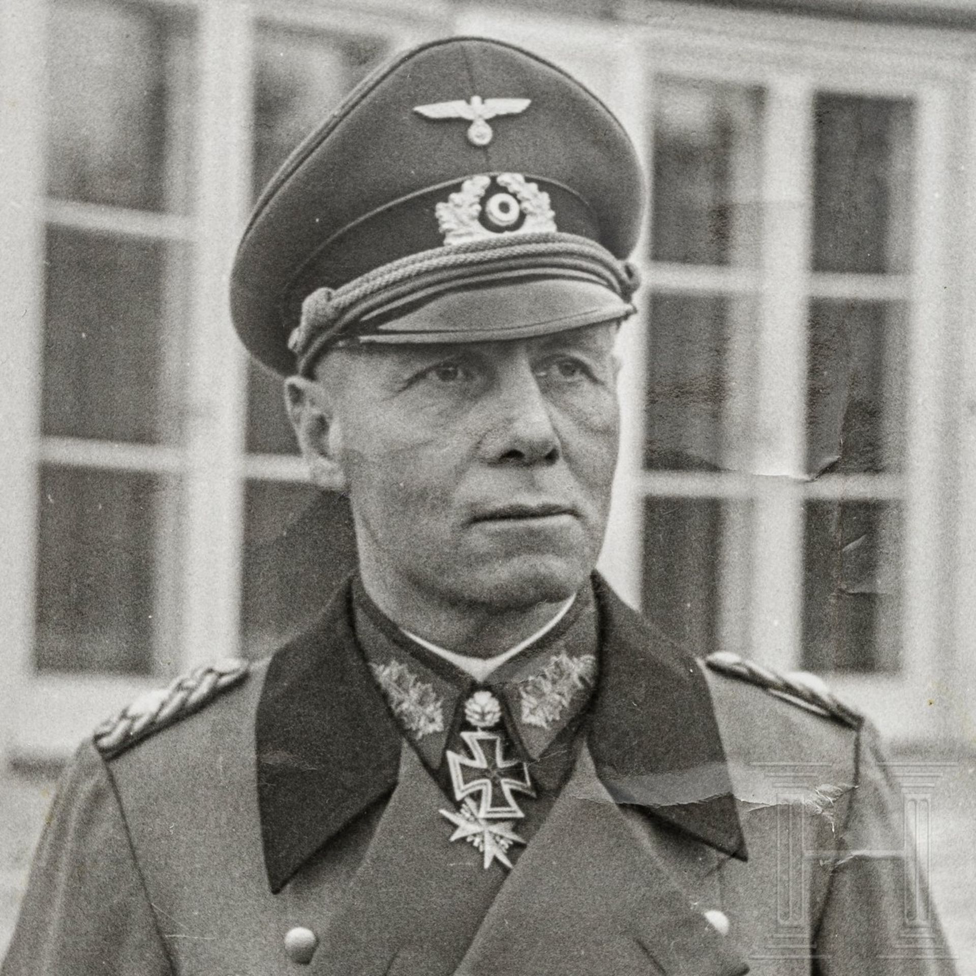 <de>GFM Erwin Rommel – signiertes Privatfoto aus dem Nachlass seiner Tochter Gertrud Pan, zwischen M - Bild 3 aus 3