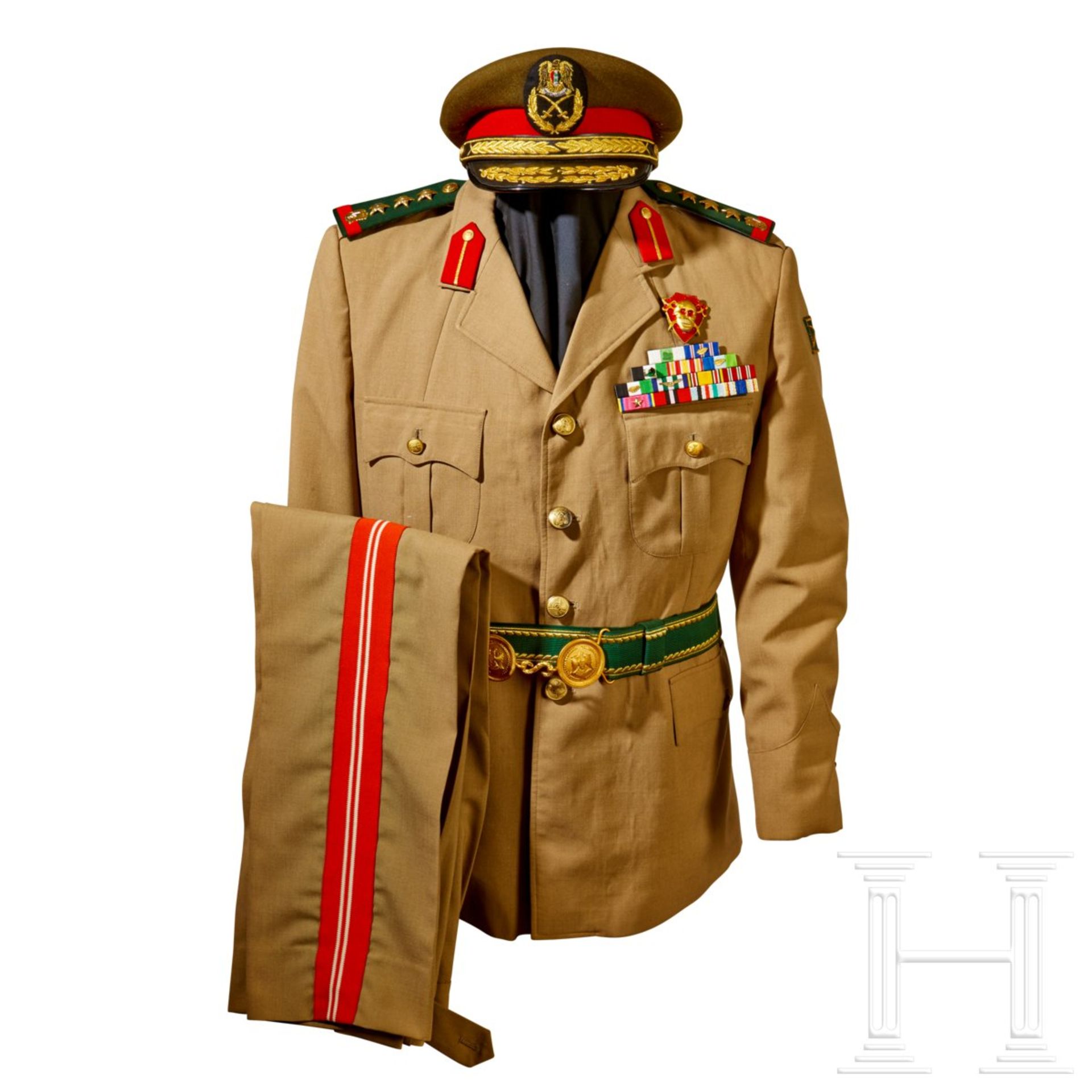 <de>A Syrian Army Brigadier General Uniform<br>Four pocket open collar tunic, tan colour lightweight