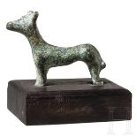Eindrucksvolle Bronzestatuette eines Hundes, östlicher Mittelmeerraum, 1. Jtsd. v. Chr.