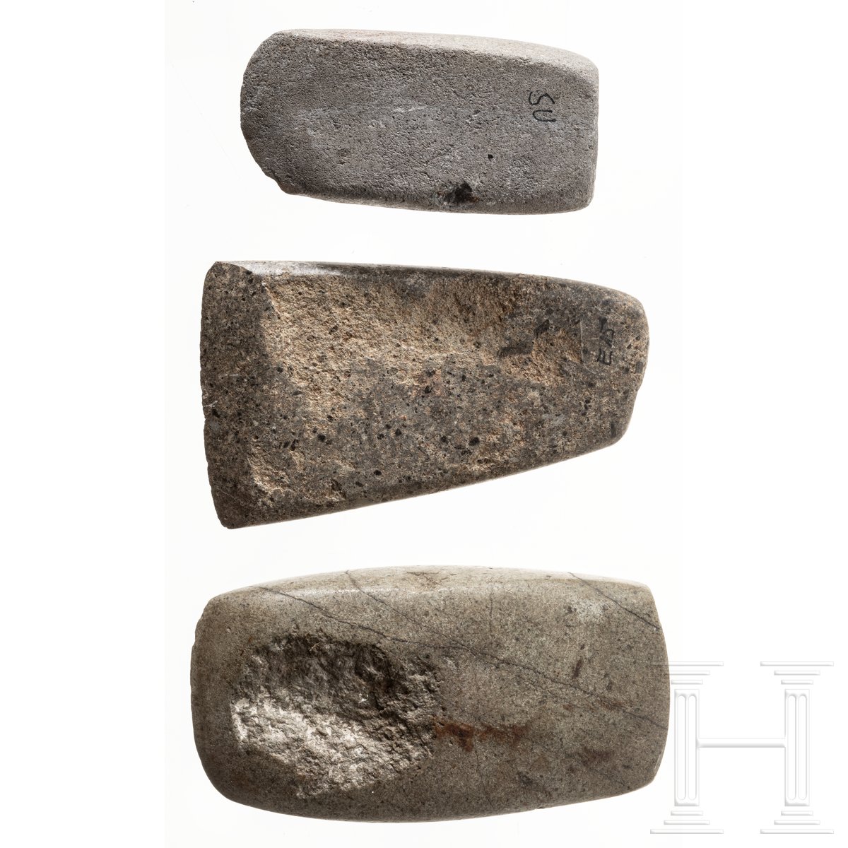 Drei geschliffene Steinbeile, Chalkolithikum, 3. Jtsd. v. Chr. - Image 2 of 2