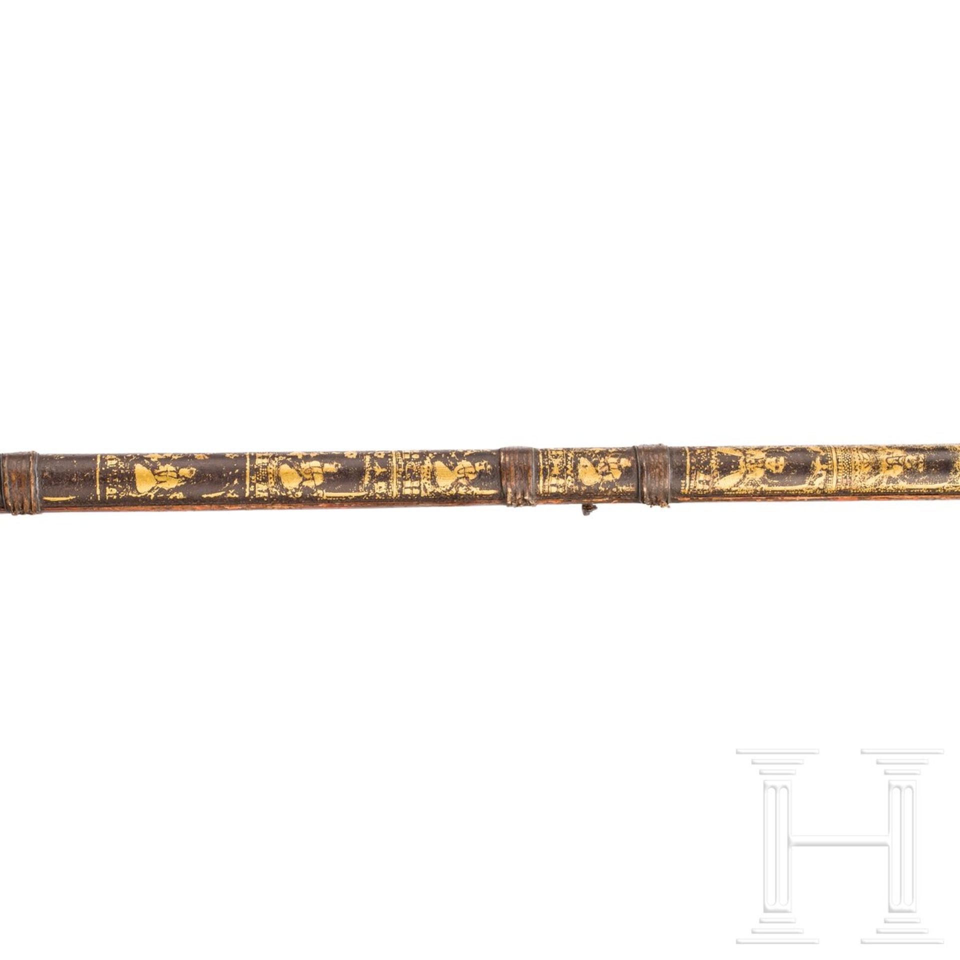 Goldtauschiertes Luntenschlossgewehr mit bemaltem Holzschaft, Indien, um 1800 - Bild 4 aus 5