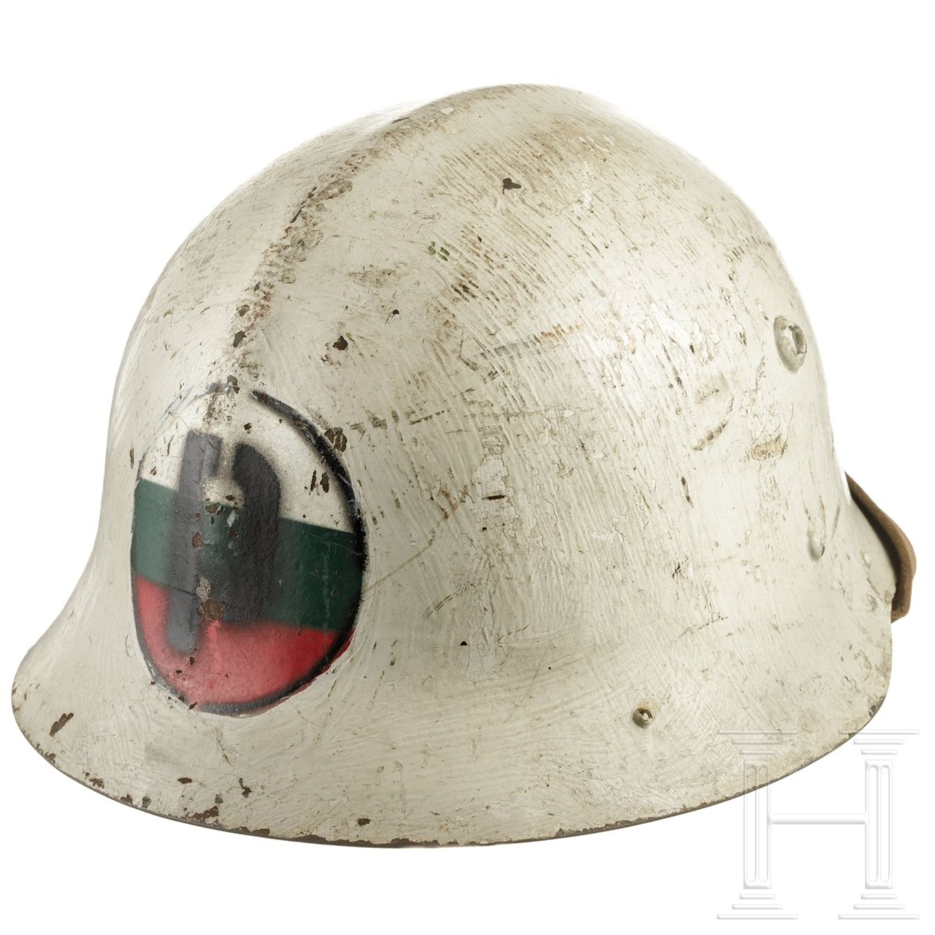 Stahlhelm M 36 der Polizei, Bulgarien, 1939 - 1945 - Image 3 of 4