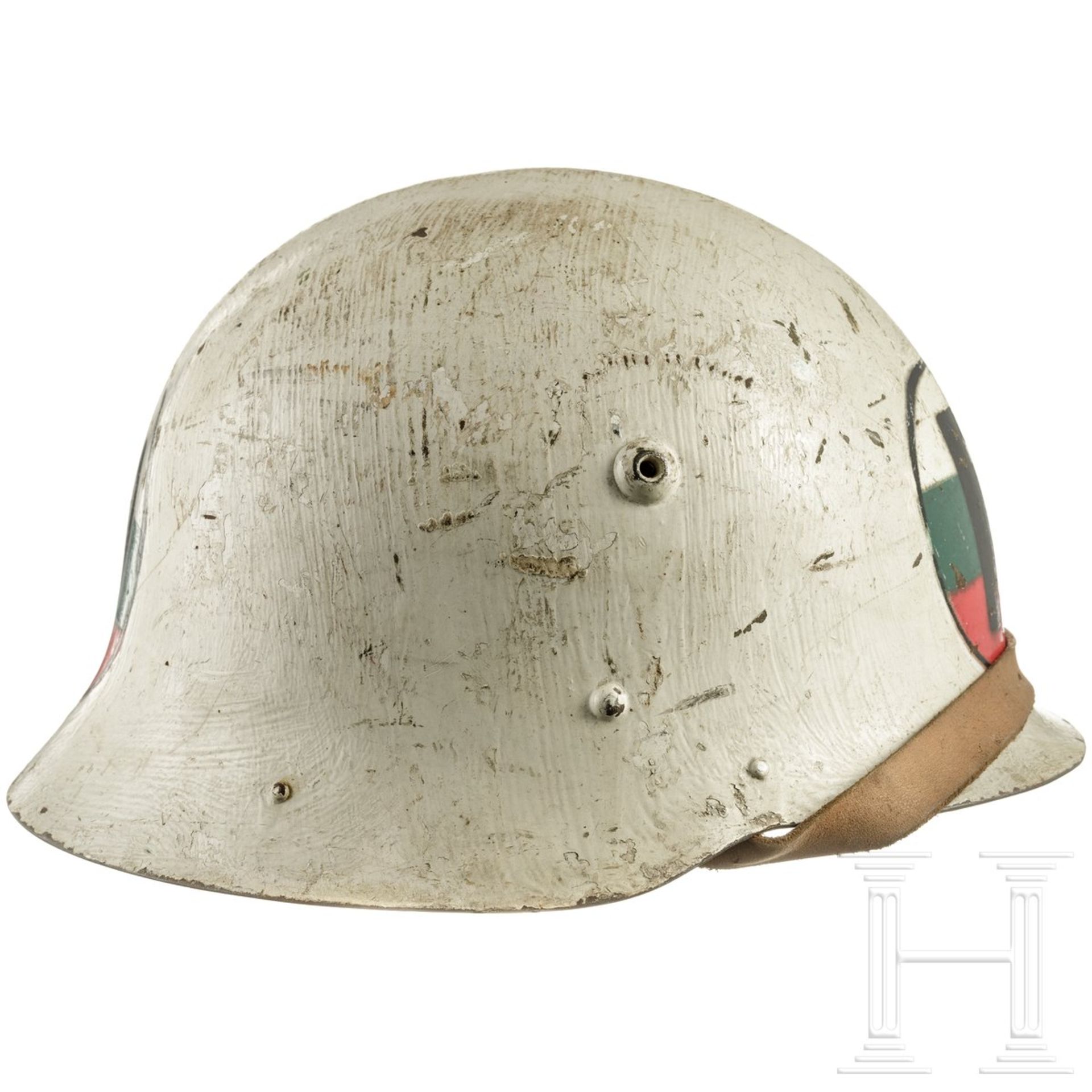 Stahlhelm M 36 der Polizei, Bulgarien, 1939 - 1945 - Image 2 of 4