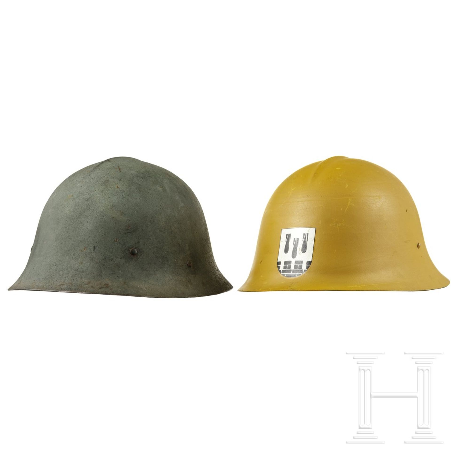 Zwei Stahlhelme M 31, Norwegen, 1930er - 1970er Jahre