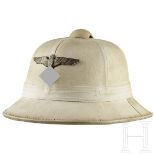 Deutscher Tropenhelm zur weißen Sommeruniform der Kriegsmarine, 1940 - 1945