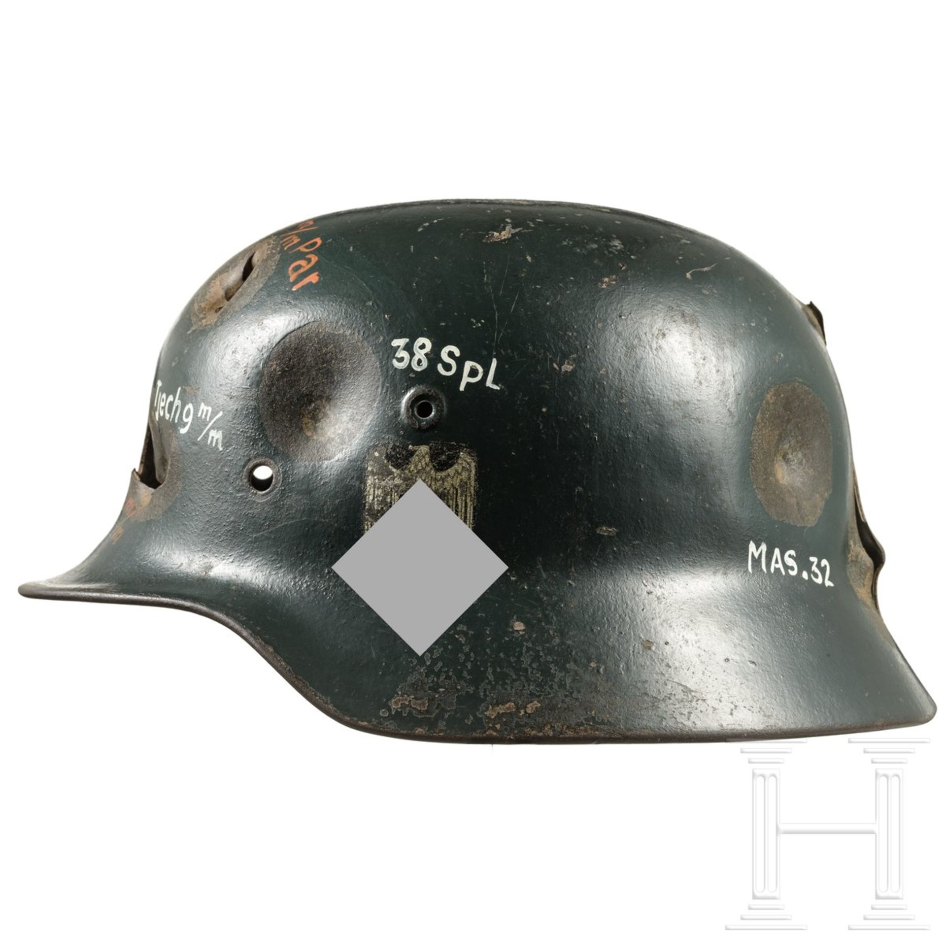 Stahlhelm M 40, beschossen, deutsch, 1940er Jahre - Bild 3 aus 6