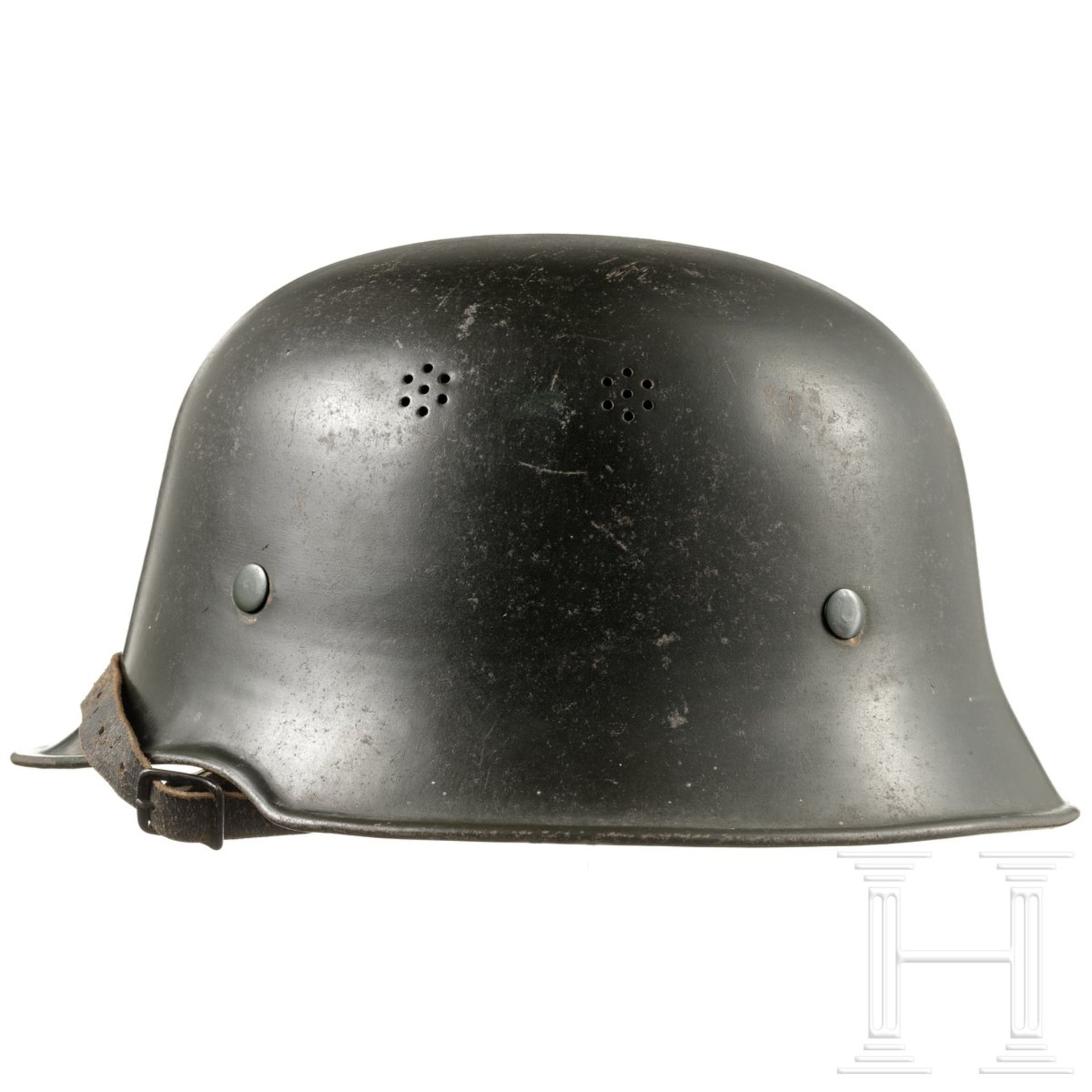 Stahlhelm M 34-Variante, deutsch, 1930er Jahre - Bild 3 aus 4