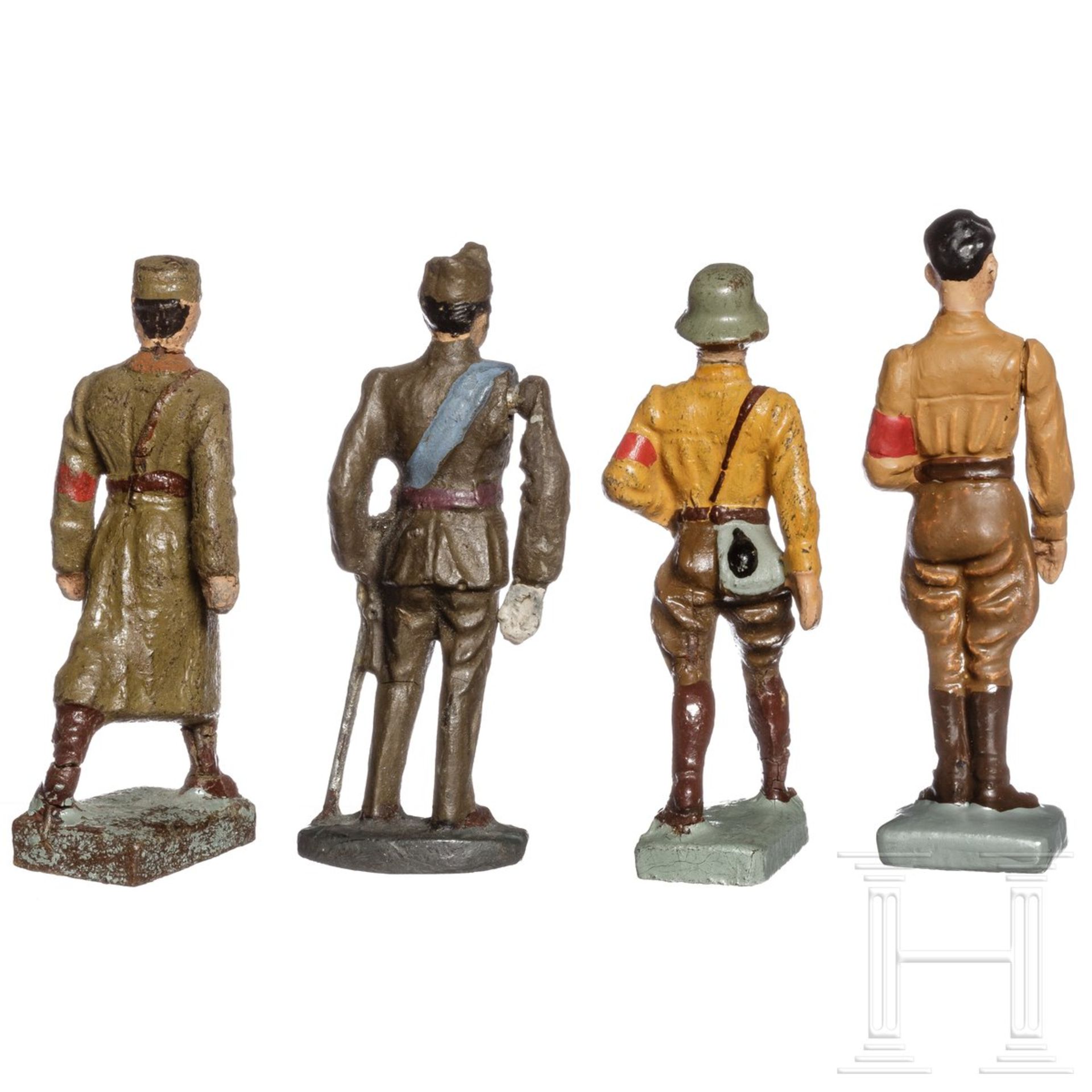 Vier politische Elastolin- und Lineol-Figuren mit einem SA Mann mit Stahlhelm  - Bild 2 aus 2