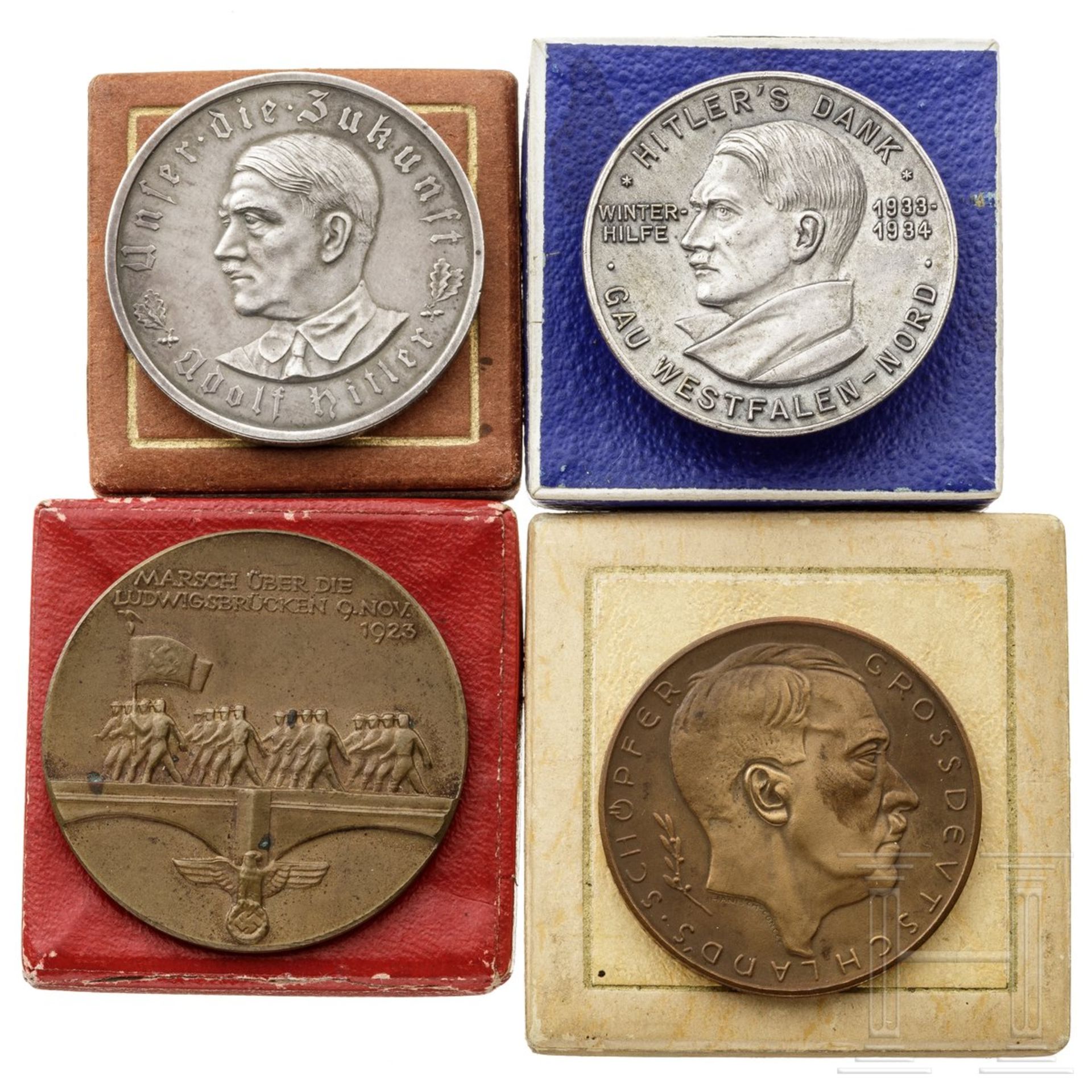 Vier Medaillen in Schachteln - "Einweihung der Brückenneubauten" München 1935, "Die Ostmark ist heim