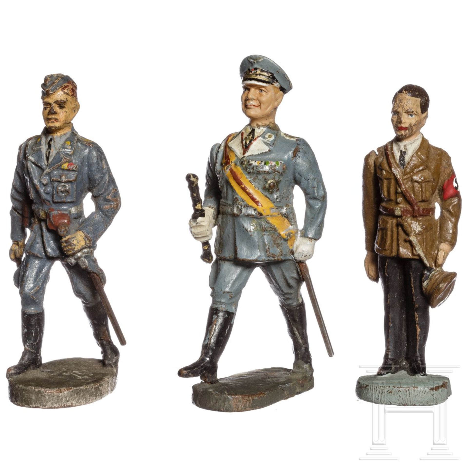 Drei Elastolin-Figuren - Göring mit Porzellankopf, Goebbels stehend grüßend und ein Offizier der Luf