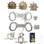 Objekte der Polizei mit Dienstauszeichnung für 25 Jahre, diverse Embleme, u.a. Hamburg