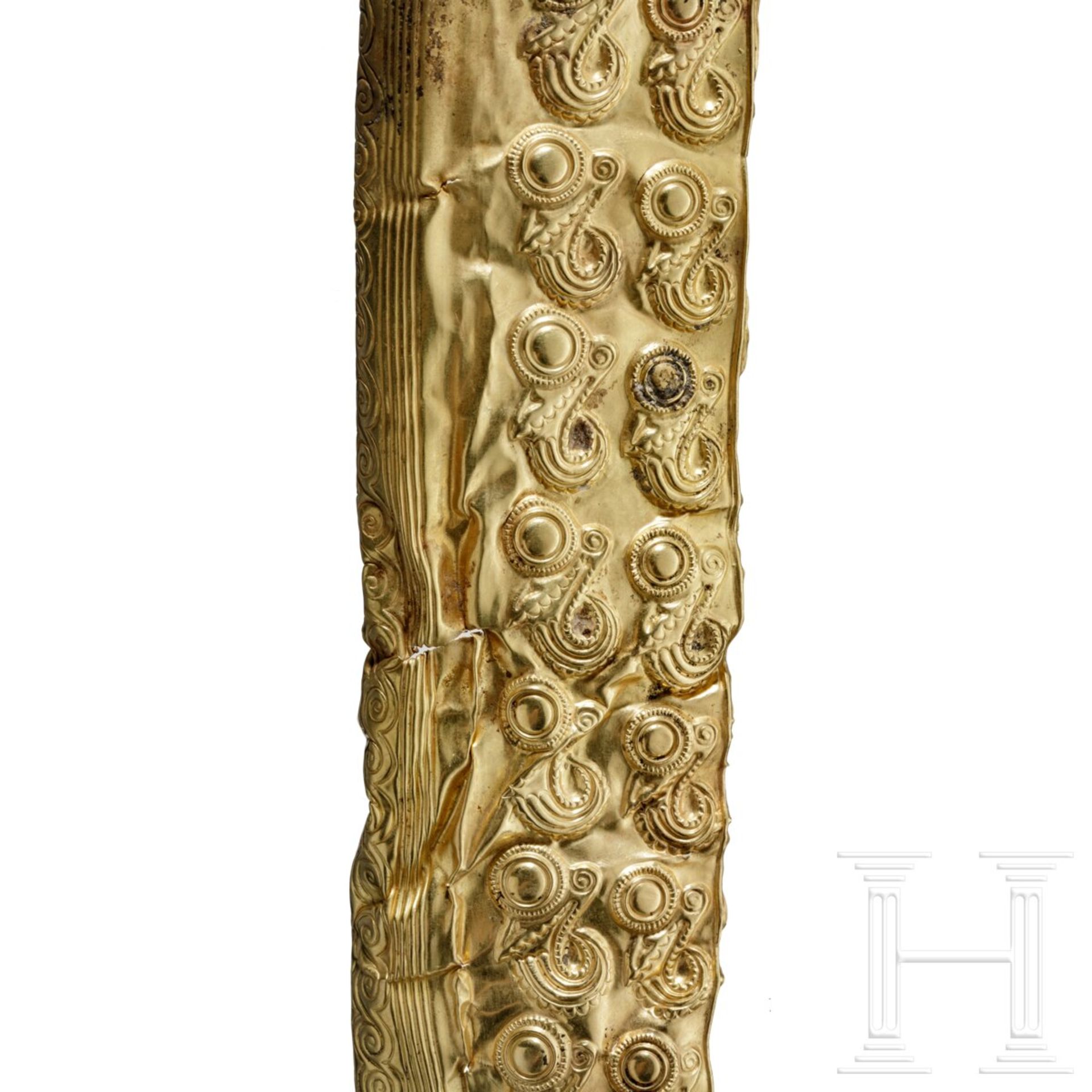 Goldener Kšcherbeschlag aus der Zeit der Perserkriege, persisch-achŠmenidisch, um 500 v. Chr. - Bild 6 aus 7