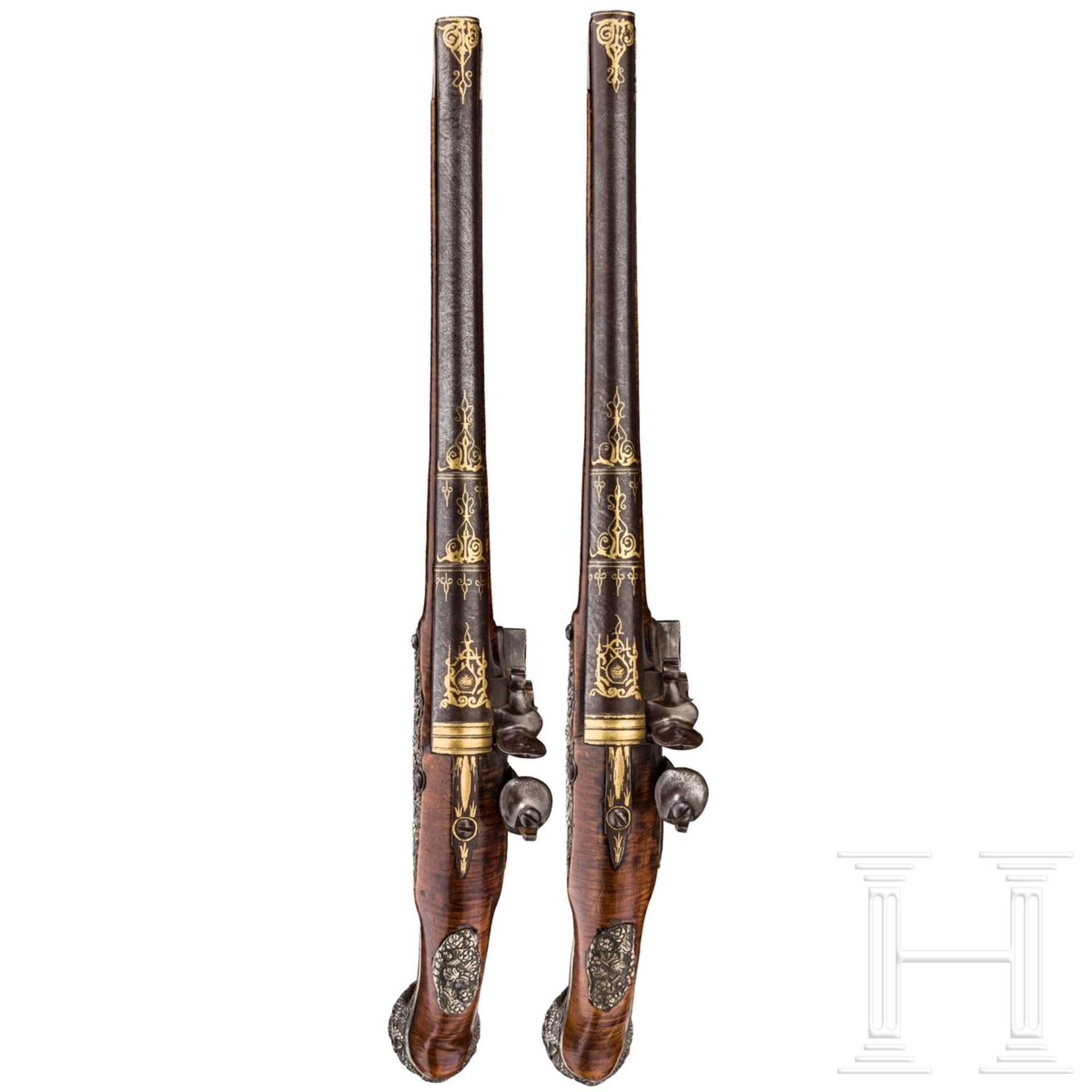 Ein Paar silbermontierte Steinschlosspistolen, osmanisch, 1. Hälfte 19. Jhdt. - Image 3 of 6