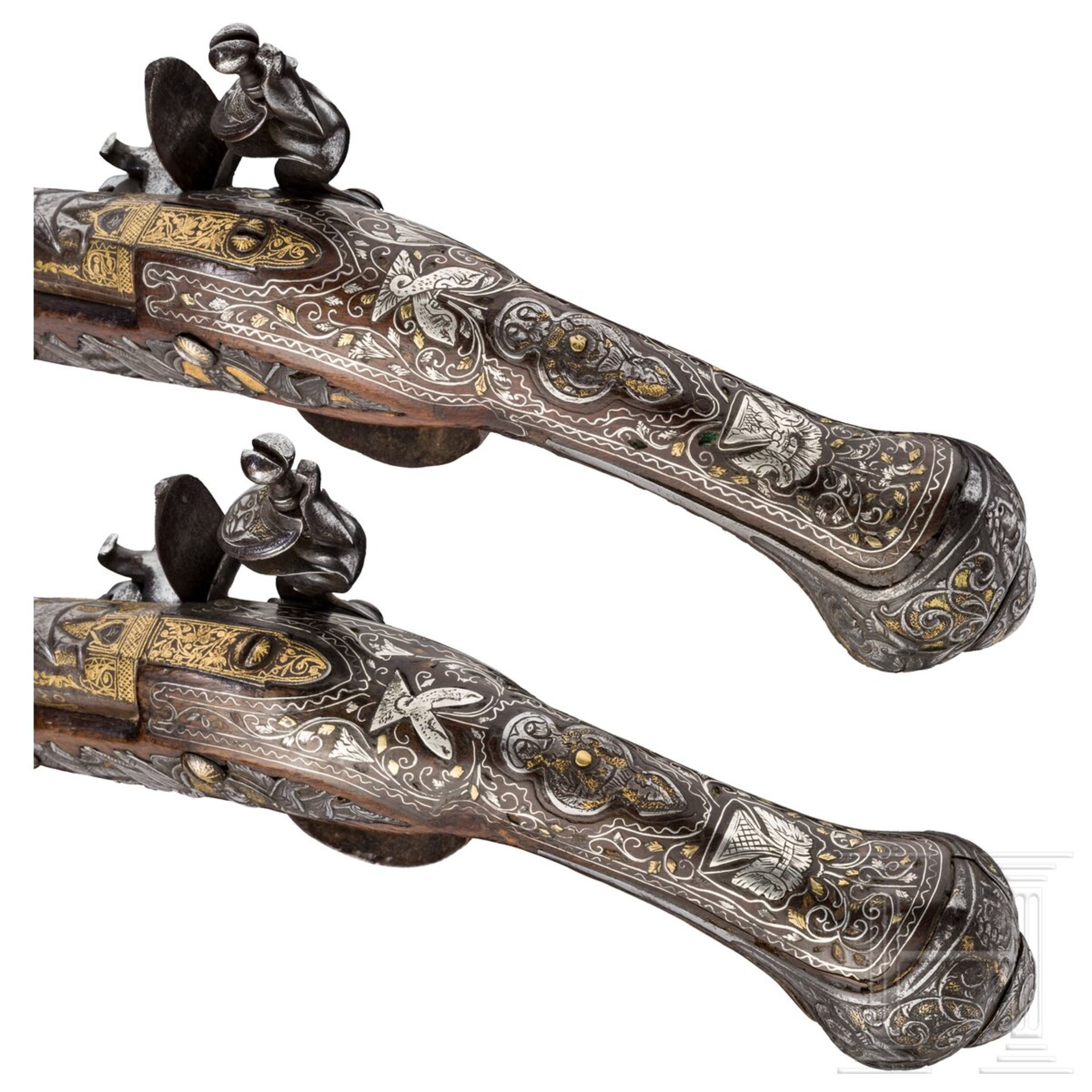 Ein Paar eisengeschnittene Luxus-Orientpistolen, osmanisch, um 1800 - Bild 7 aus 9