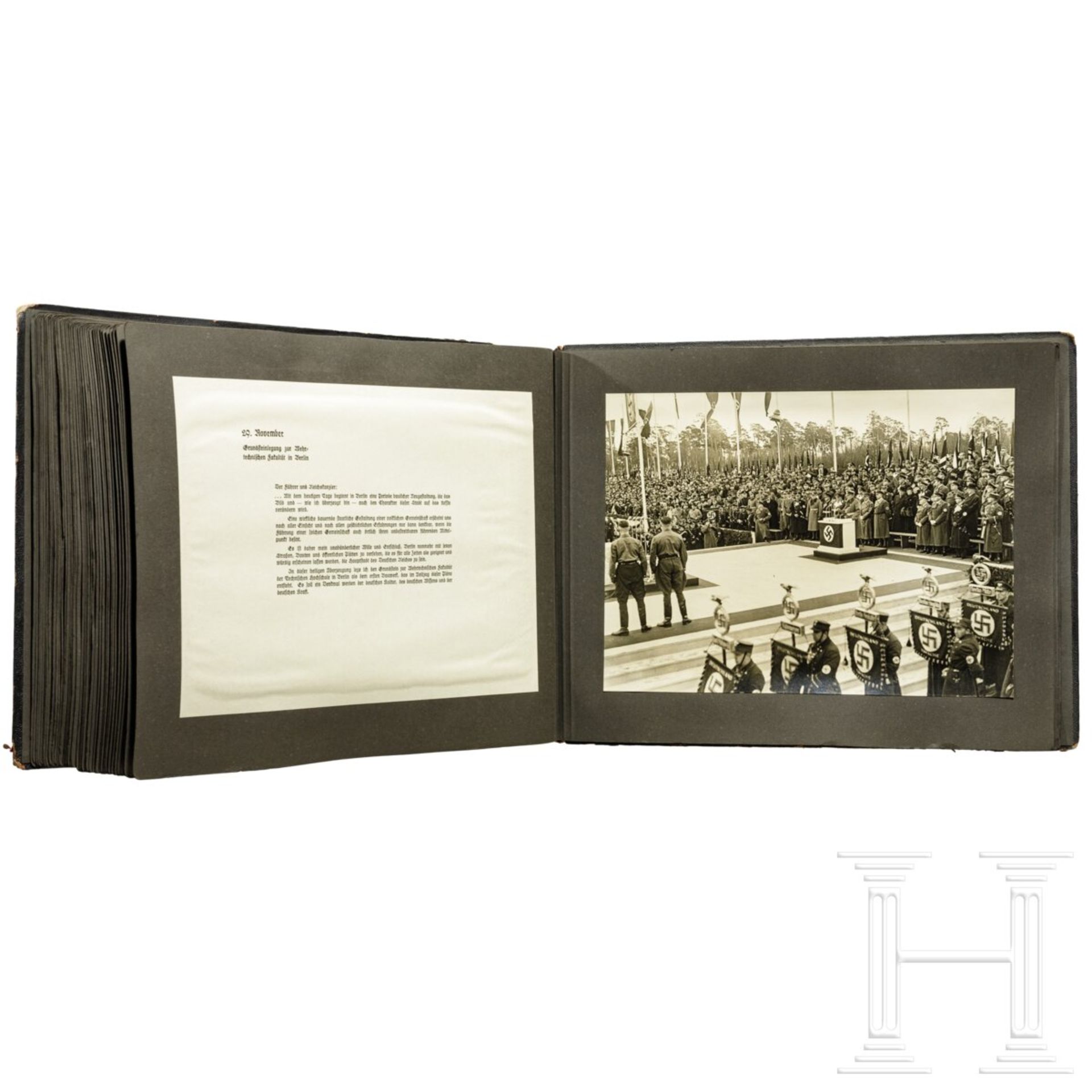 Geschenk-Fotoalbum der Partei 1937 mit 56 großformatigen Fotos und Textblättern - Image 7 of 17
