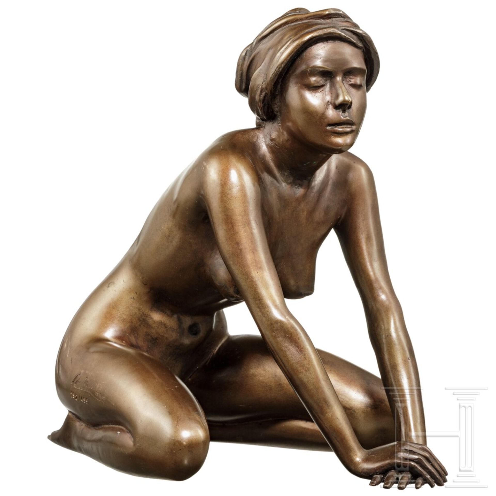 Arno Breker (1900 - 1991) - "Mädchen mit Tuch", Bronze mit brauner Patina - Bild 2 aus 6