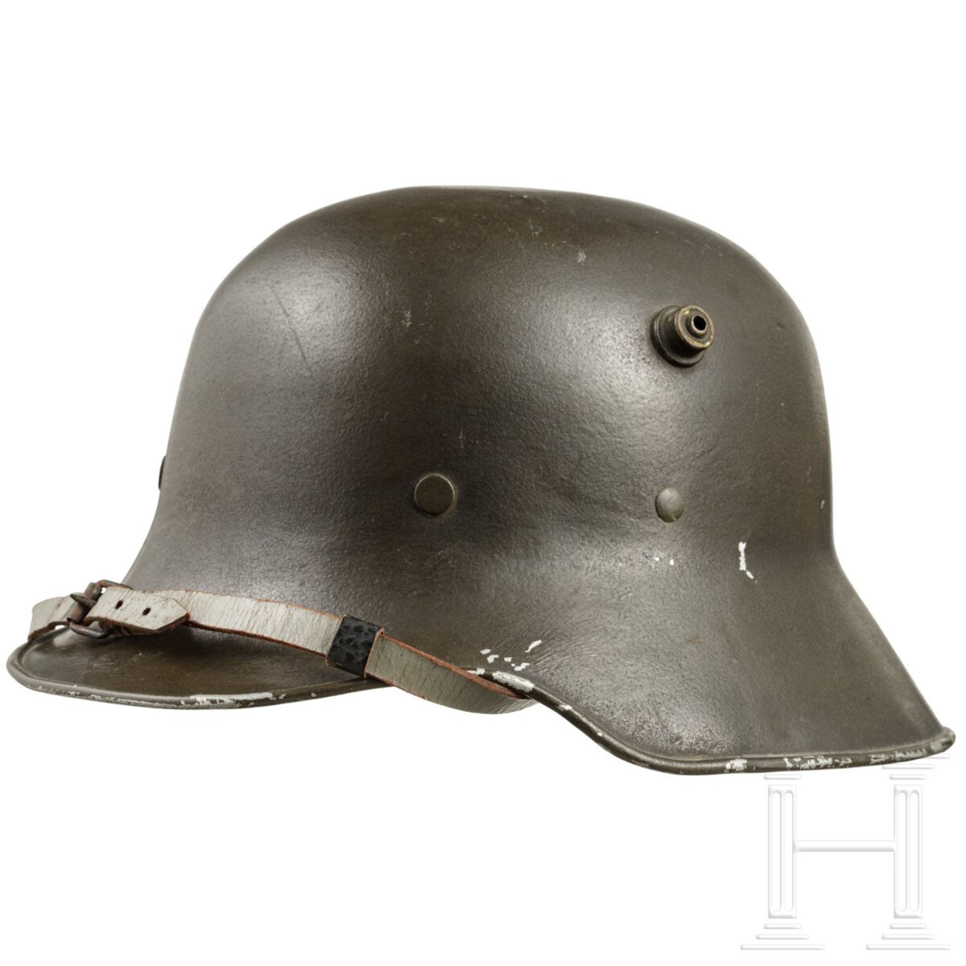 Paradestahlhelm M 17 des Heeres, um 1930