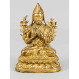 Tsongkhapa, sinotibetisch, 19./20. Jh., Bronze, vergoldet. Im Padmasana auf doppeltem Lotusthron