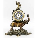 Bronze Pendule mit Elefant der die Uhrentrommel trägt, 2.H. 19.Jh., gekrönt durch einen Putto der