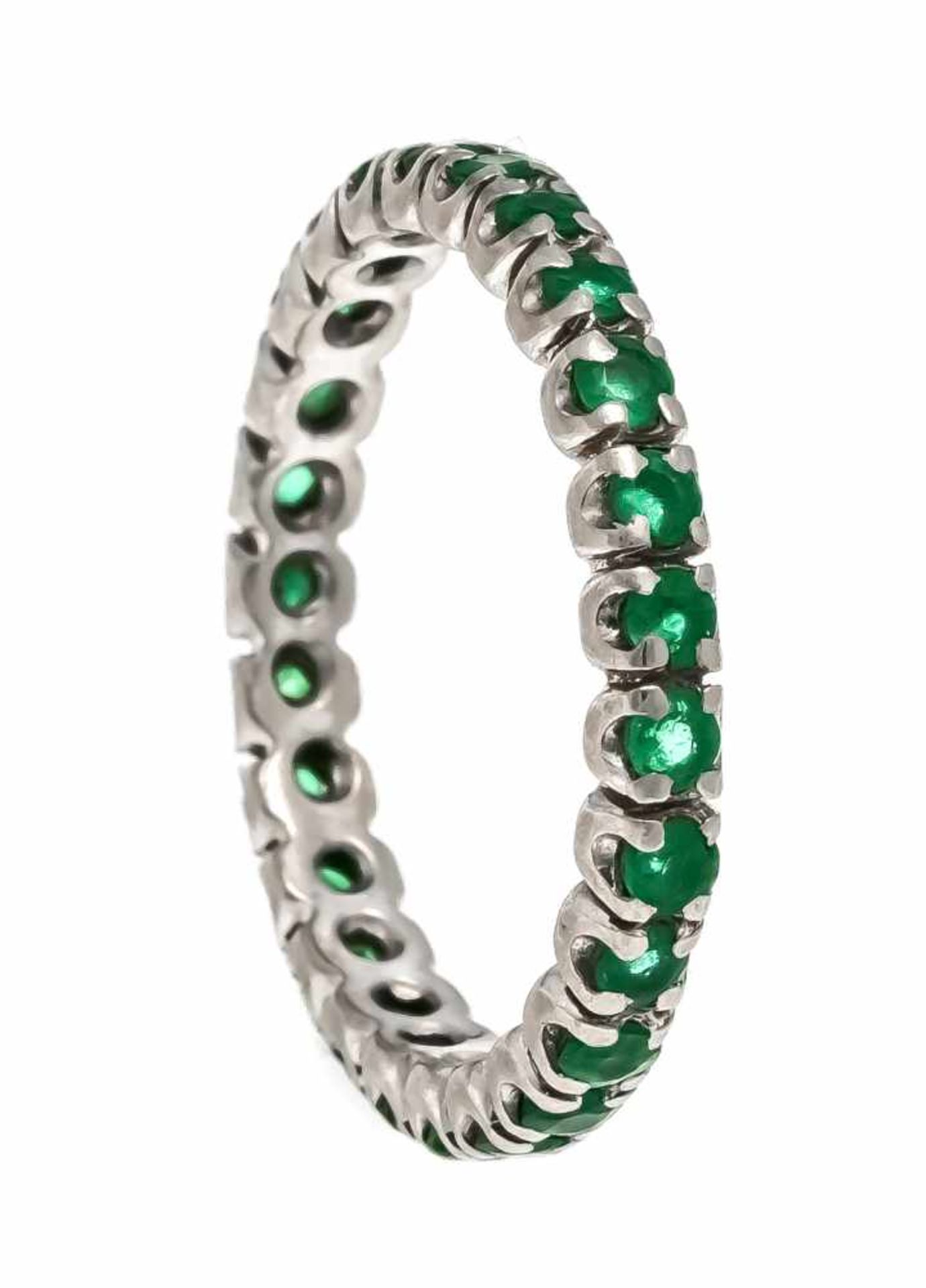 Memory Smaragd-Ring WG 750/000 mit 26 rund fac. Smaragden 1,8 mm, RG 52, 2,4 gMemory emerald ring WG