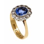 Saphir-Ring GG/WG 900/000 mit einem oval fac. Saphir 8 x 6 mm in sehr guter Farbe und Reinheit sowie