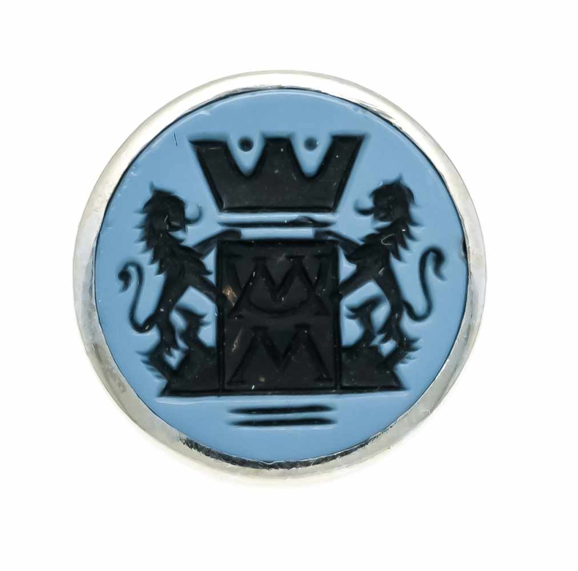 Wappen-Anstecker WG 700/000 ungest., gepr., mit einem runden, feingeschnitzten Lagenstein-Wappen