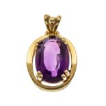 Amethyst-Anhänger GG 585/000 mit einem oval fac. Amethyst 12 x 8 mm, L. 21 mm, 2,4 g