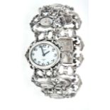 Trachtenuhr Silber 835/000 Ciconia, Handaufzug, Uhrwerk läuft, weißes Zifferblatt mit arab.