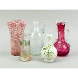 Fünf Vasen, 20. Jh., unterschiedliche Formen und Dekore, überwiegend klares Glas, tlw. mit
