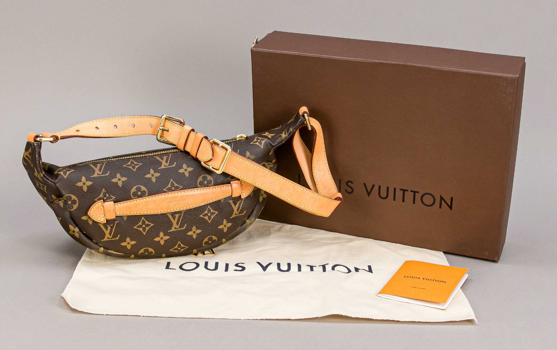 Louis Vuitton, Bumbag Monogram Canvas Bag, gummiertes Baumwollgewebe im klassischen Logoprint-Design