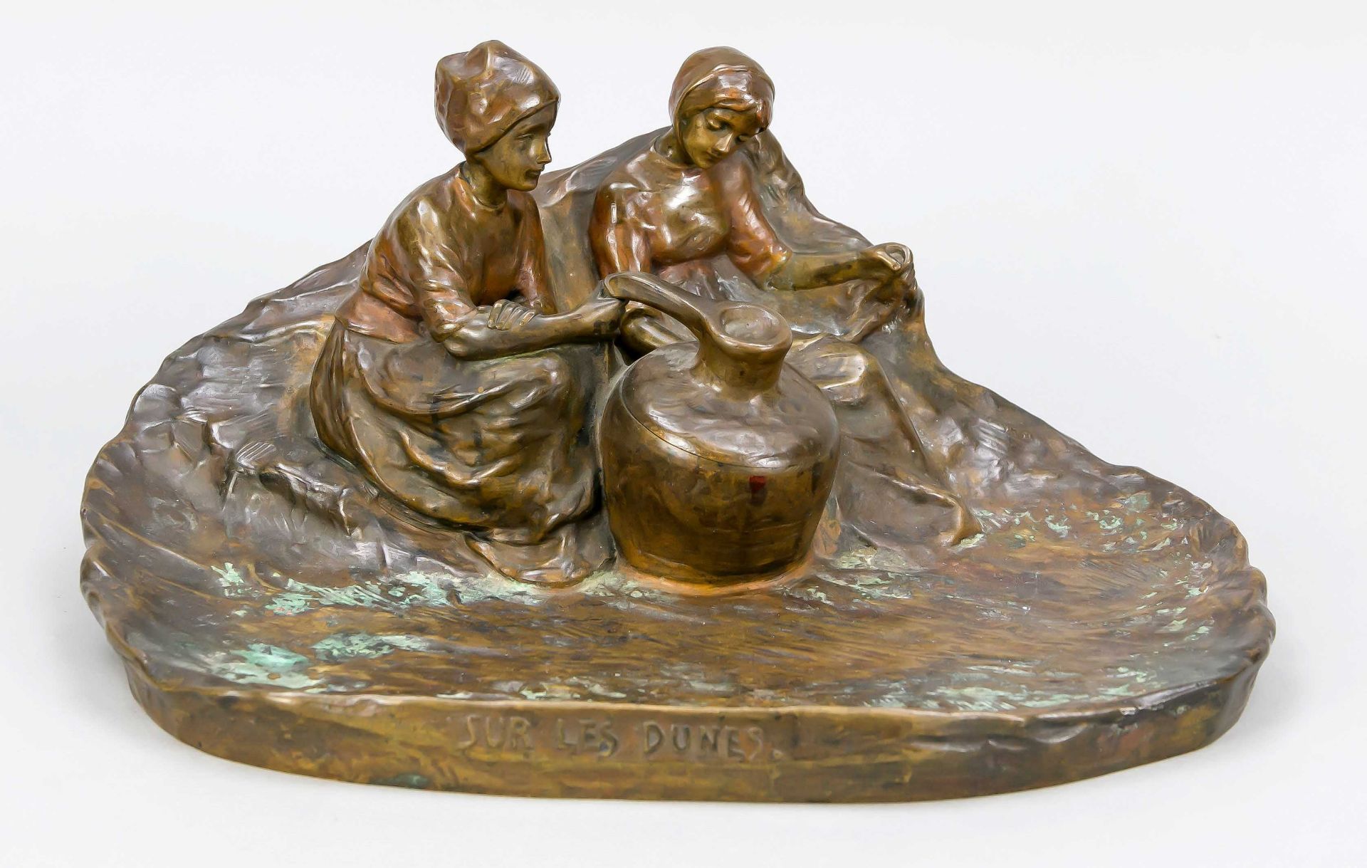 Peter Tereszczuk (1875-1963), figürliches Tintenzeug um 1900, zwei Frauen mit Krug in den Dünen,