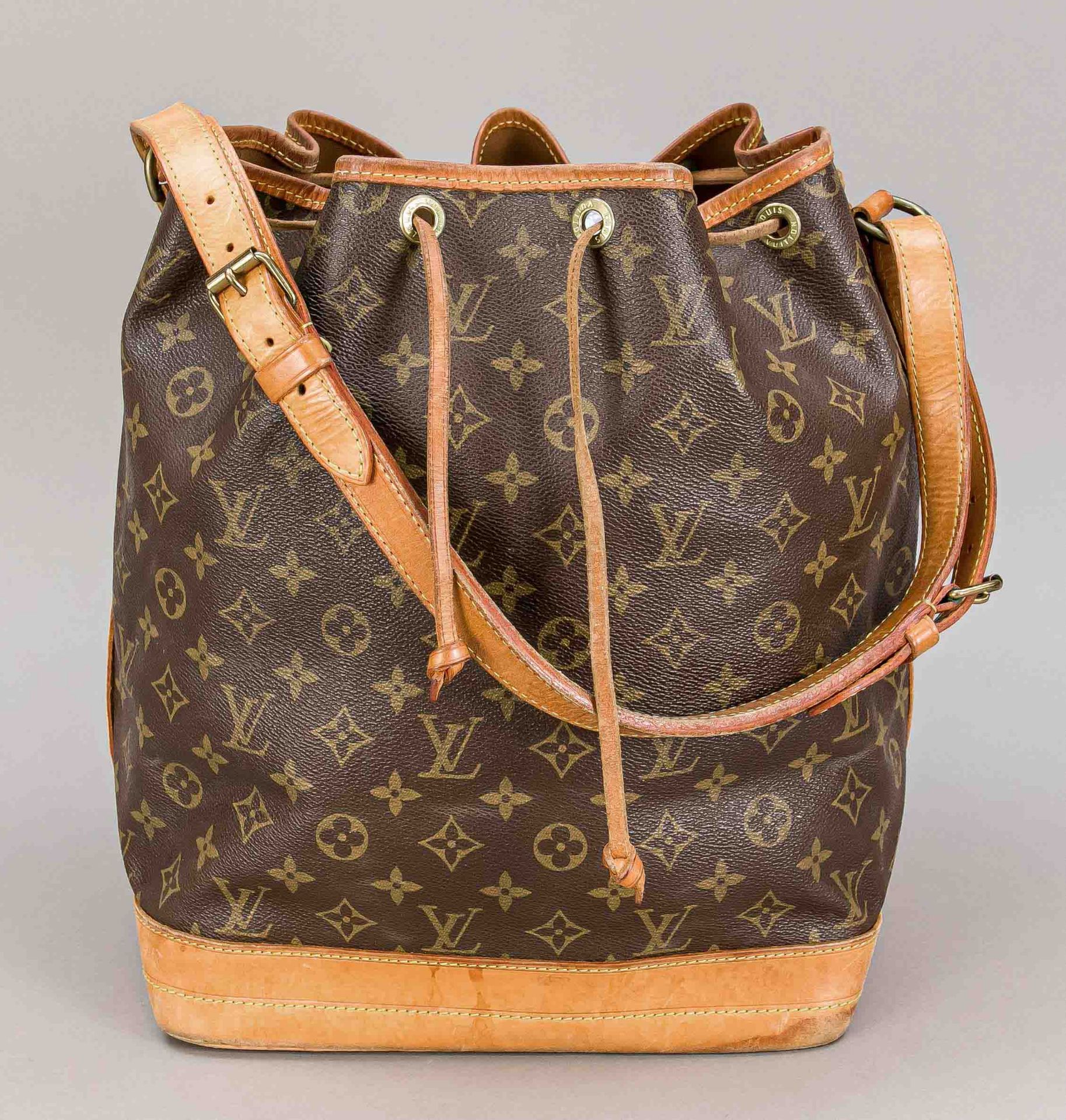 Louis Vuitton, Vintage Sac Noe, gummiertes Baumwollgewebe im klassischen Logoprint-Design mit Detail