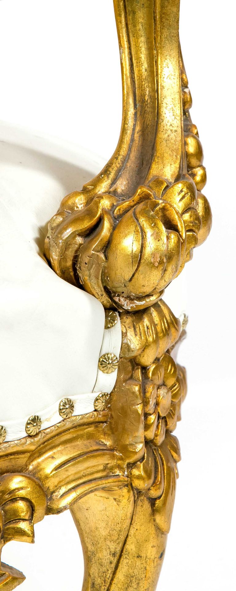 Prunksessel im Louis-Quinze-Stil, 20. Jh, Buche massiv, reich floral beschnitzt und vergoldet, - Image 3 of 6