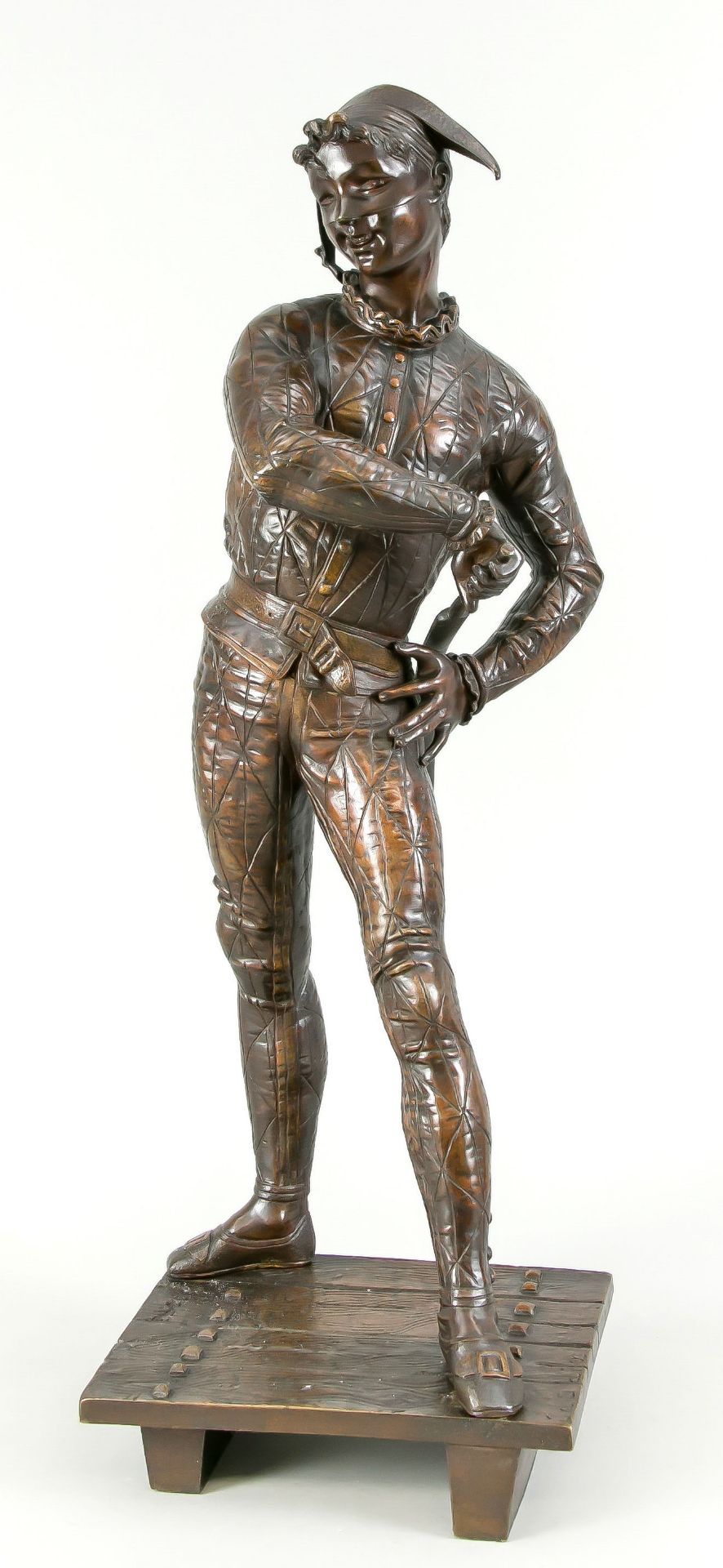 Sign. La Porte, frz. Bildhauer des 19. Jh., maskierte Figur aus der Commedia dell'arte auf einem