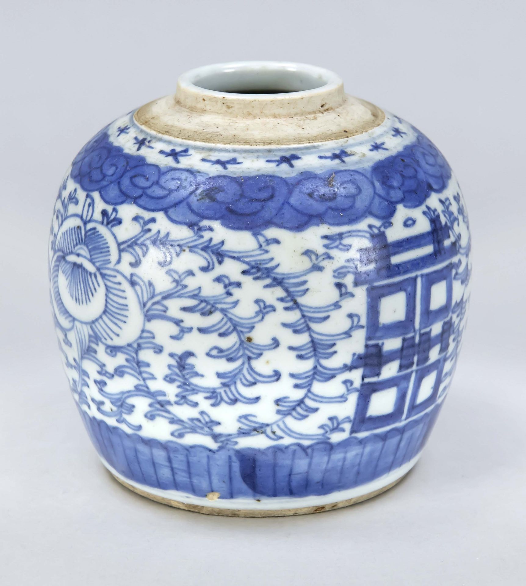 Tea caddy, China, 1st half of the 19th century (Qing). Circumferential cobalt blue decoration with