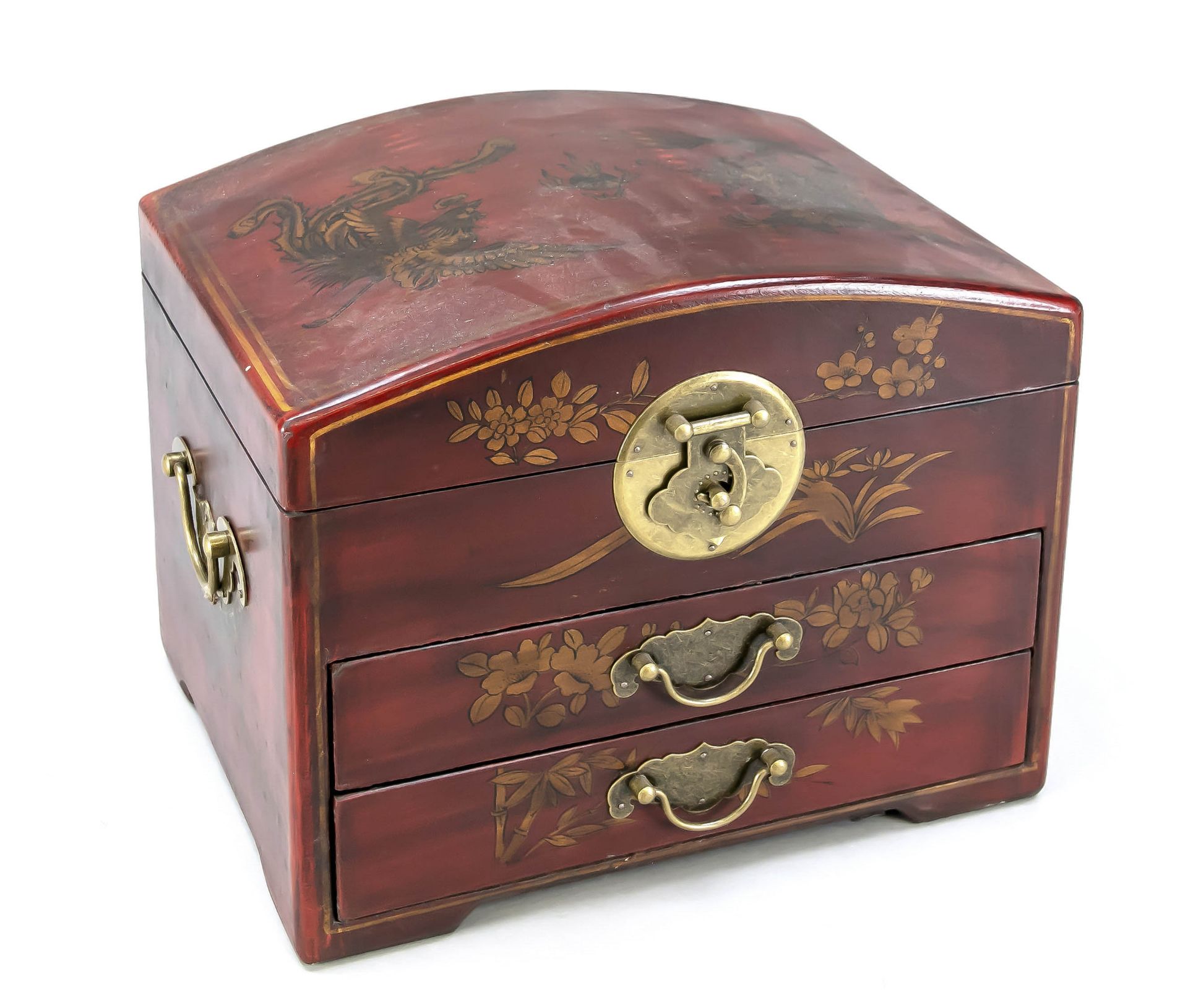 Jewelry box, China, 20th c. Red and gold lacquered wooden body. Arched hinged lid with brass