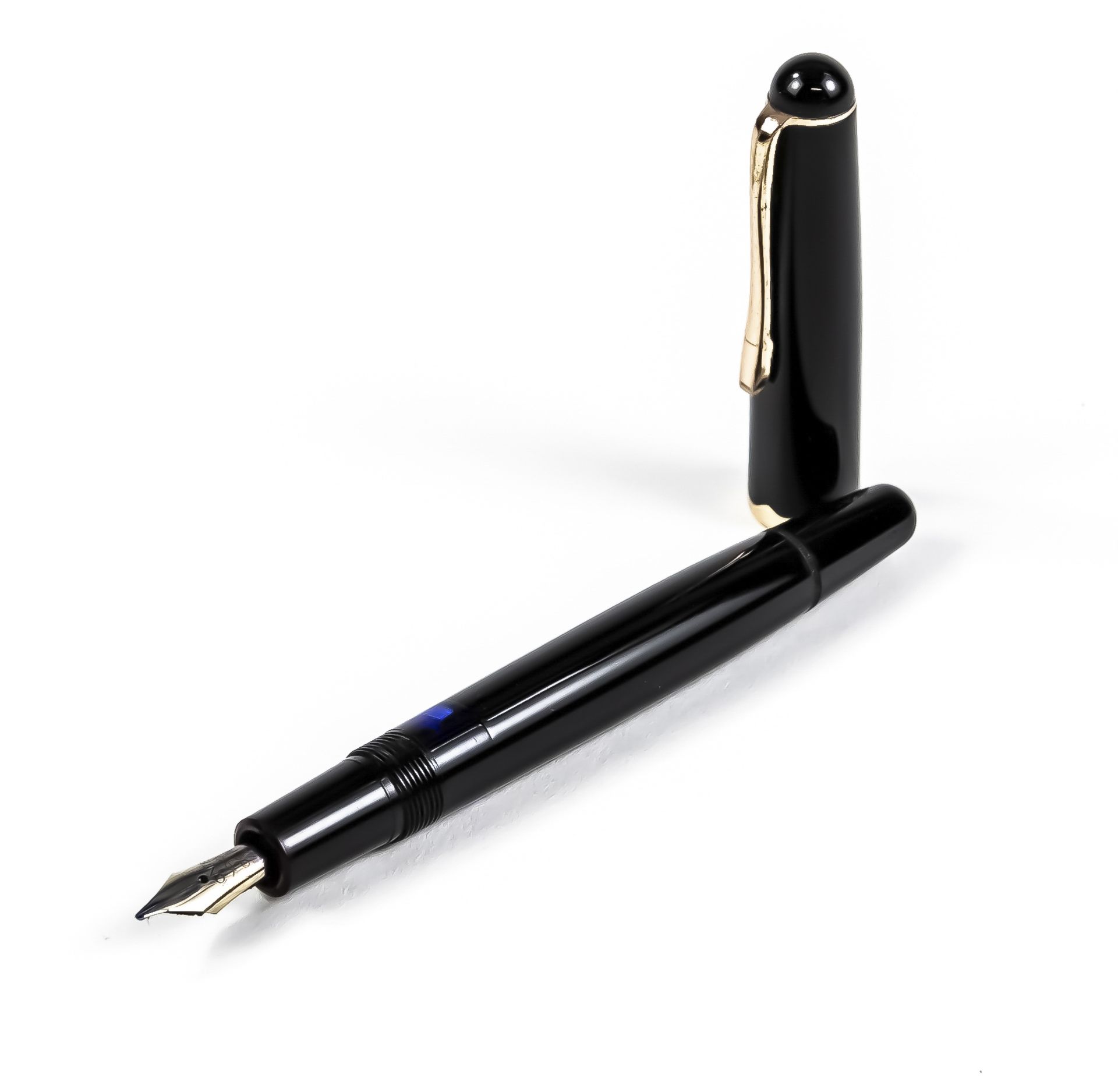 Montblanc Monte Rosa piston fountain pen, 1960s, No. 042 G, 14kt yellow gold nib, black barrel,