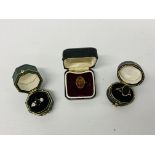 3 X 9CT GOLD LADIES RINGS (ONE AMBER SET, ONE WHITBY JET SET,