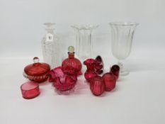 A COLLECTION OF CRANBERRY GLASSWARE (SEVEN PIECES) ALONG WITH TWO PIECES ART GLASS,